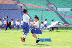 拉亚：联赛仍是重心 状态好对欧冠有利 创造历史