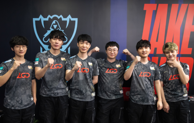 留洋之路的 留洋之路的